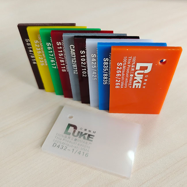 High Glossy Color Sign Acrylic Sheet Không thấm nước cho các dấu hiệu Nhà đèn