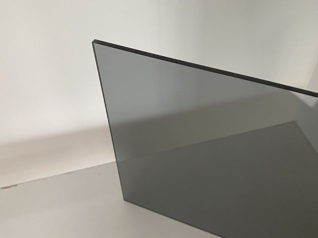 Bảng Acrylic cửa sổ RV có độ bền cao cung cấp bảo vệ và tuổi thọ lâu dài cho cửa sổ được lắp đặt trên các loại RV khác nhau