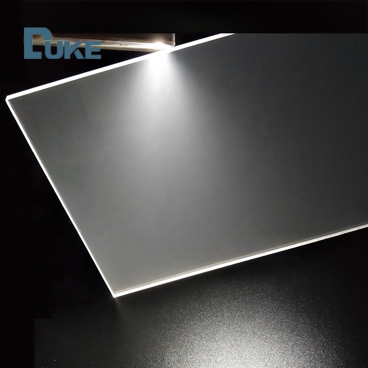 Độ truyền ánh sáng đồng nhất Nano LGP Edge Lit Bề mặt mịn mịn Clear Acrylic Light Guide Plate